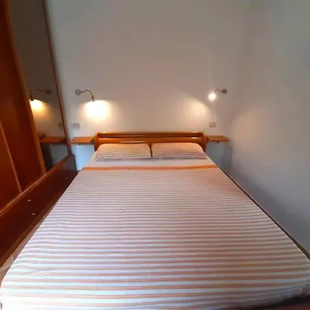 Orange House- Ciraccio * 프로치다