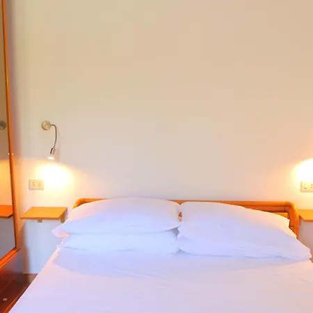 Orange House- Ciraccio 아파트 *