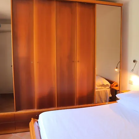 Orange House- Ciraccio *