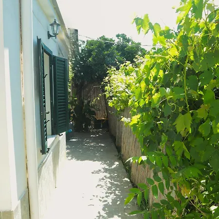 Orange House- Ciraccio * 프로치다
