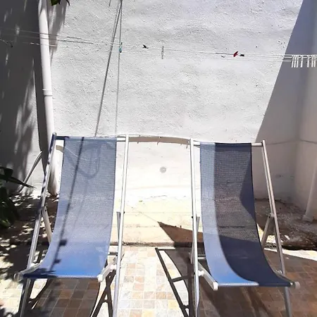 Orange House- Ciraccio 아파트 *